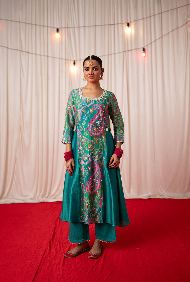 Green Embroidered Side Panel Kikli Kurta Set