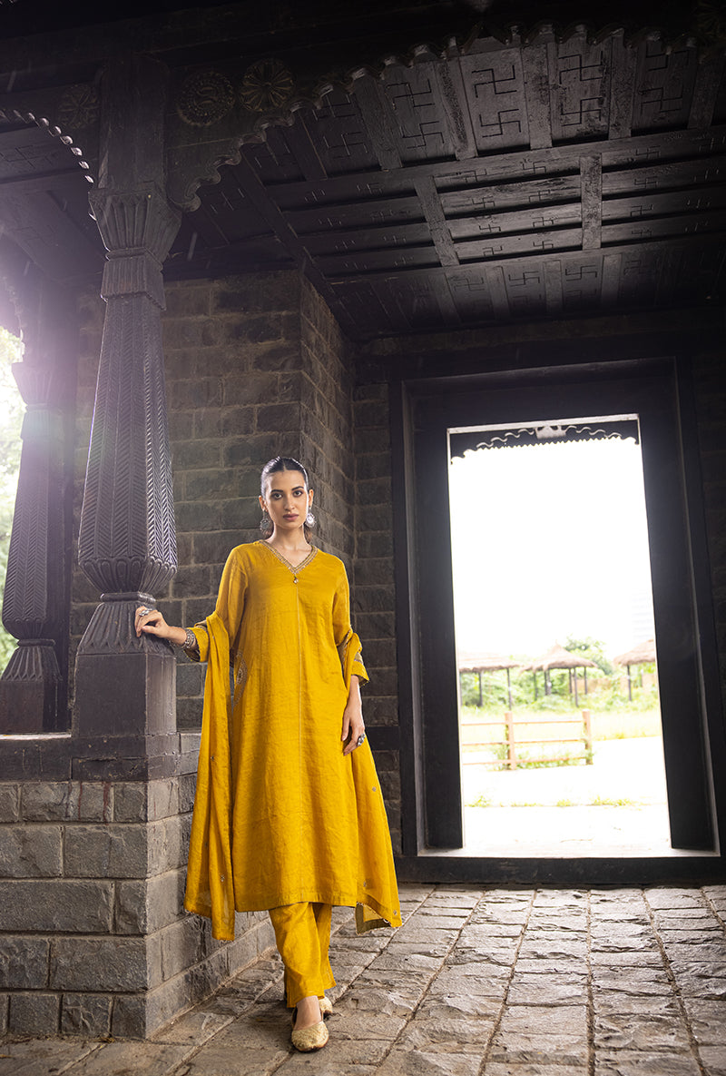 Mustard Side Marodi Pocket Surmayi Kurta Set