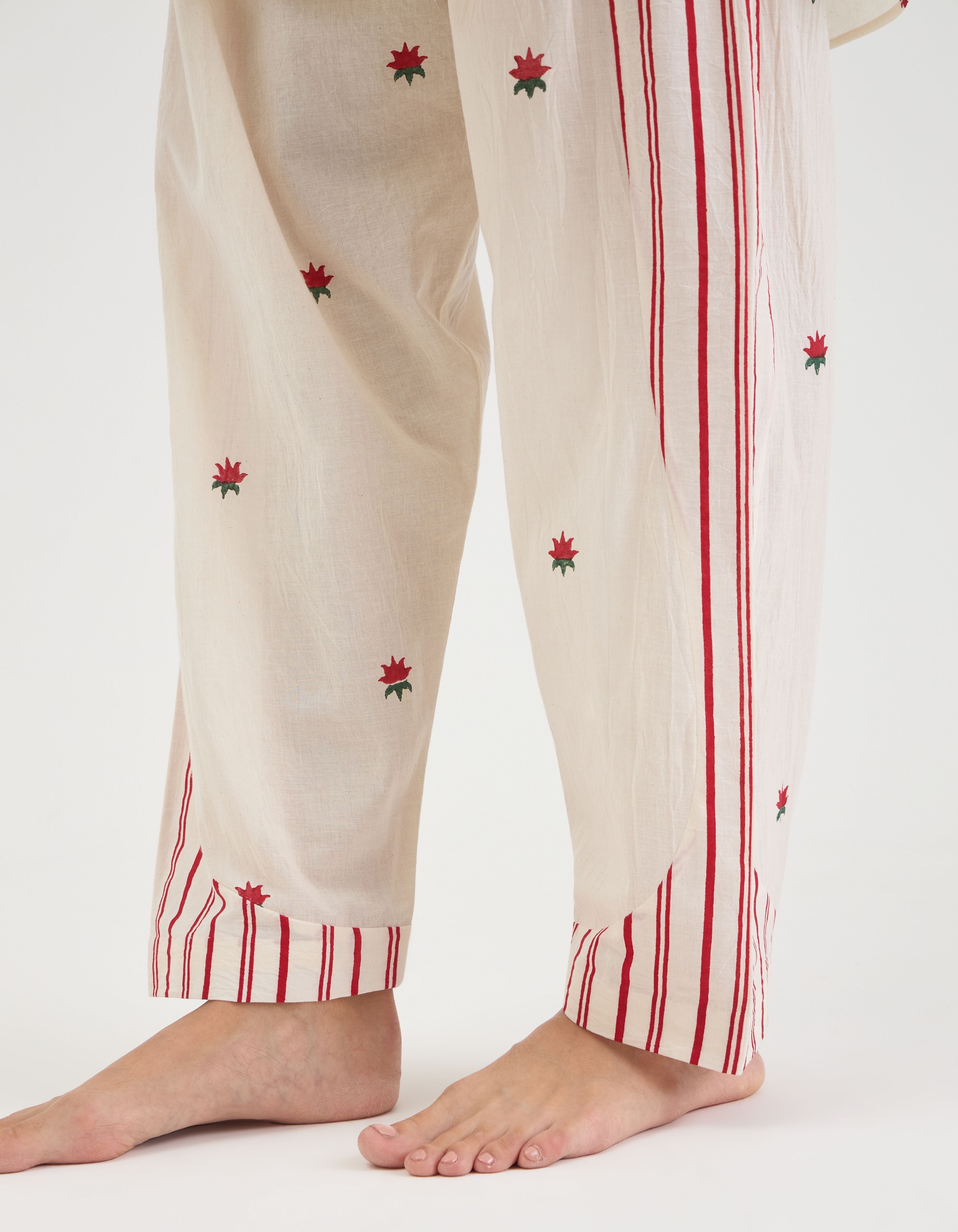 Off White Ditsy Lotus Print Sukhi Kurta Set