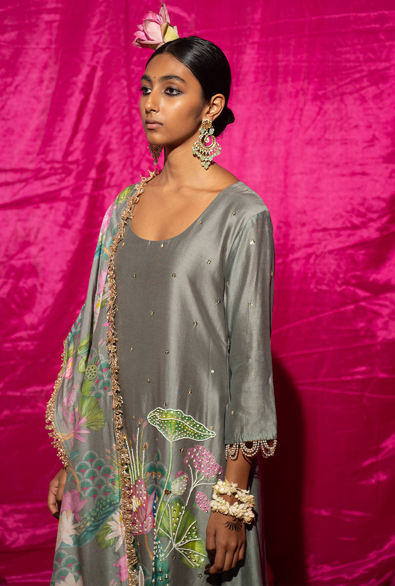 Grey Peacock Motif Kamli Kurta Set