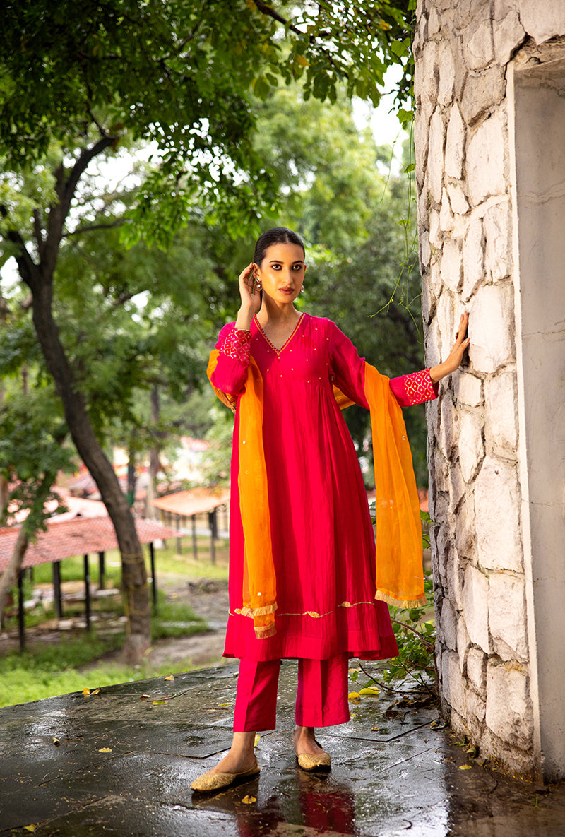 Magenta Pink French Knot Work Dor Kurta Set
