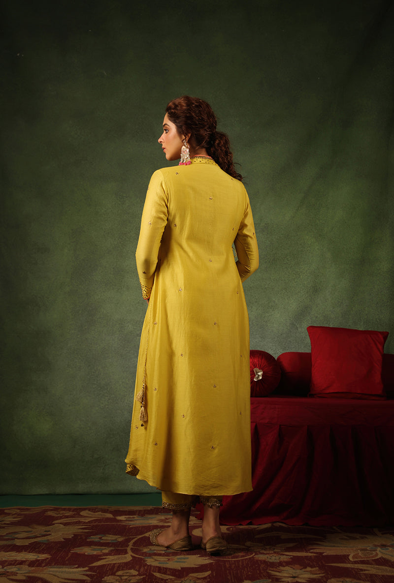 Yellow Paan Buta Ishq Kurta Set