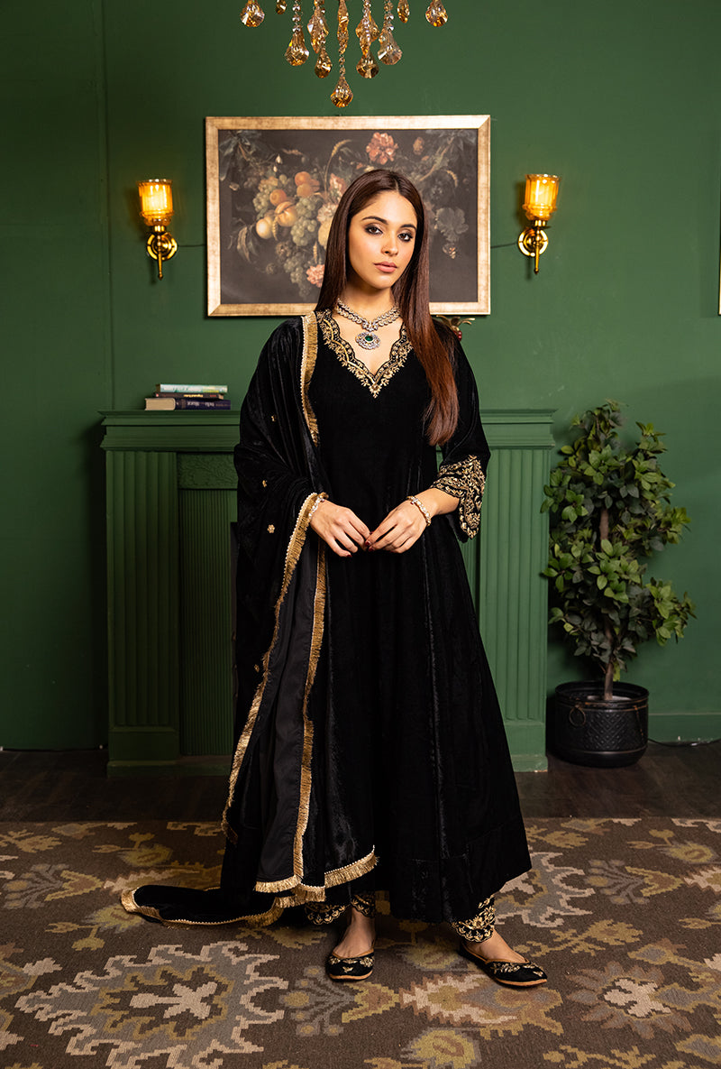 Black Velvet Scallop V- Neck And Sleeve Dastaan Anarkali Set