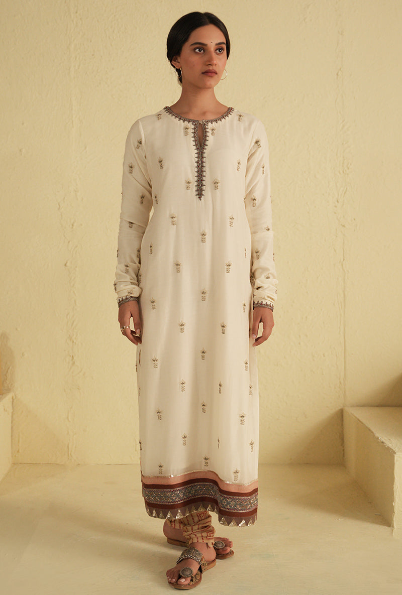 Ivory Straight Cut Noorie Kurta Set
