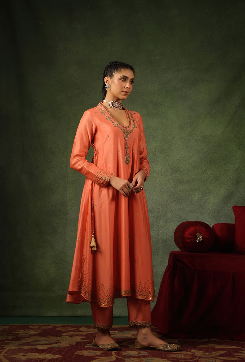 Peach Paan Buta Ishq Kurta Set
