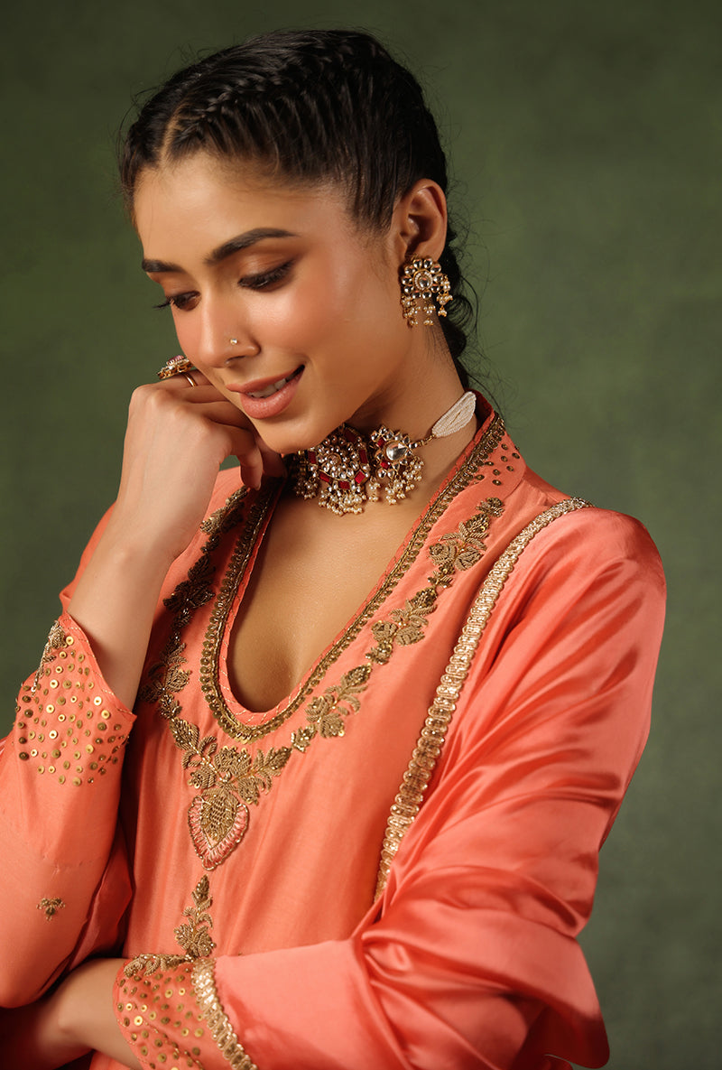 Peach Paan Buta Ishq Kurta Set