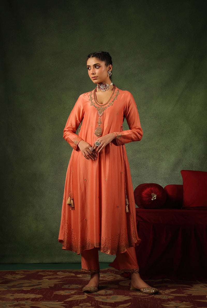 Peach Paan Buta Ishq Kurta Set