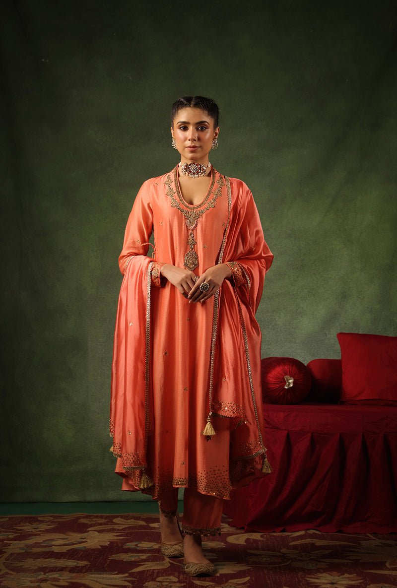 Peach Paan Buta Ishq Kurta Set
