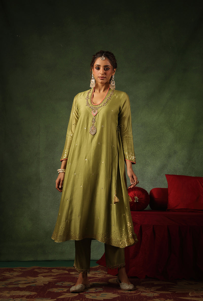 Sage Green Paan Buta Ishq Kurta Set