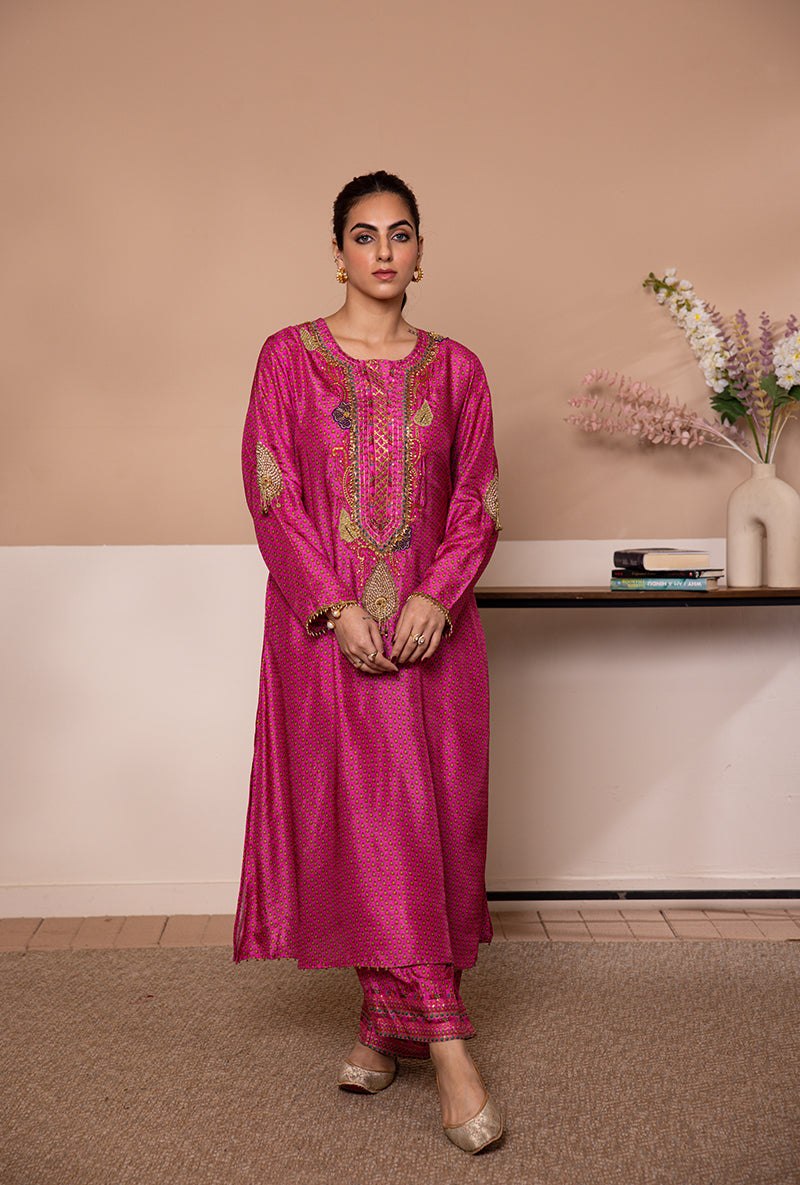 Pink Cheent Print Heavy Neck Shaheen Kurta Set