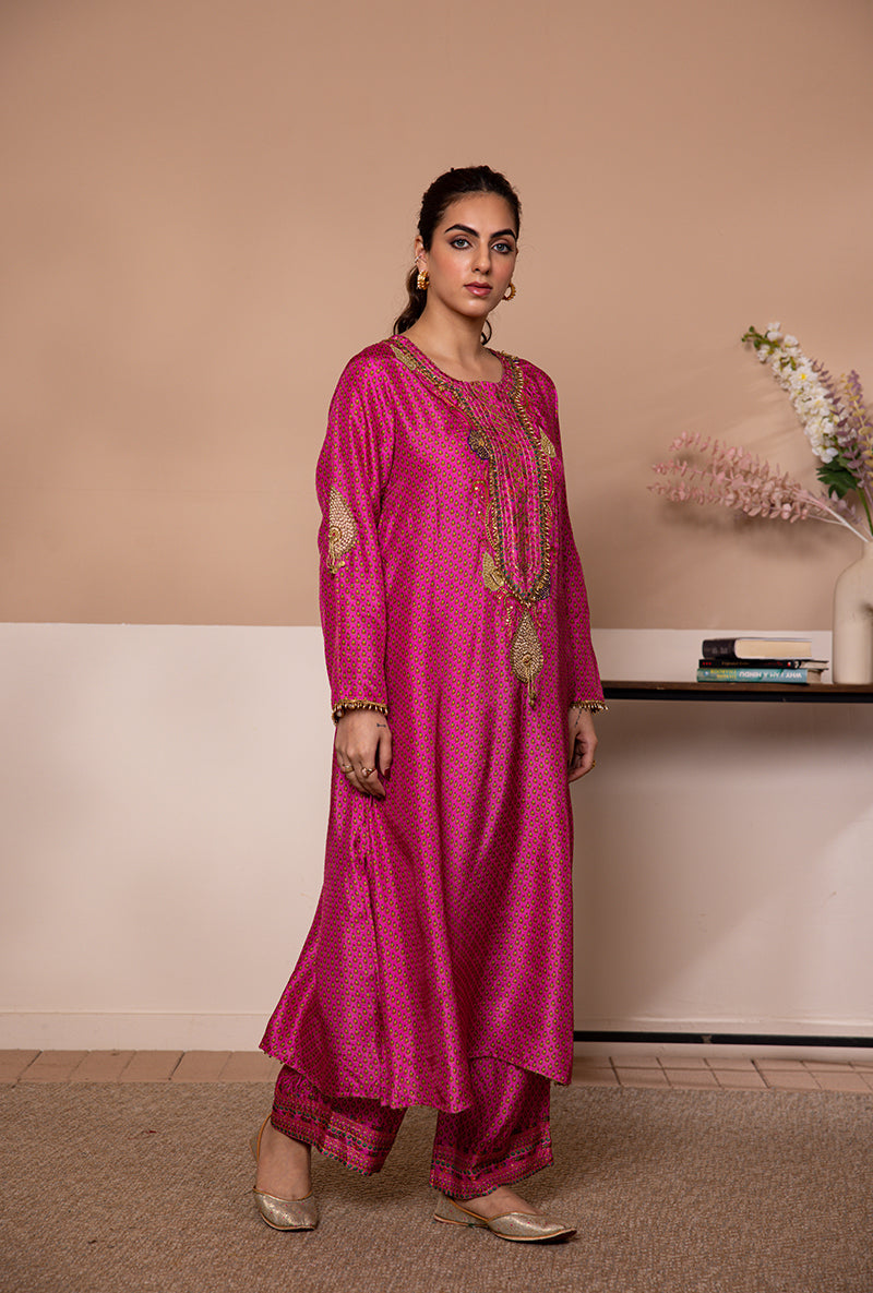 Pink Cheent Print Heavy Neck Shaheen Kurta Set