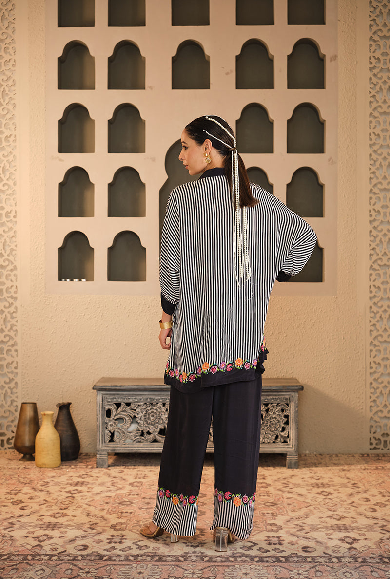 Black Floral Chintz Kaftaan Style Goonj Co-Ord Set