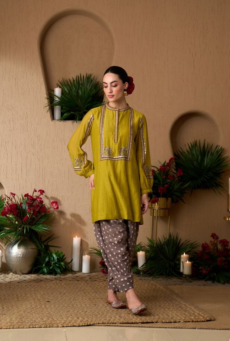 Green Bandhej Dhoti Naveli Kurta Set