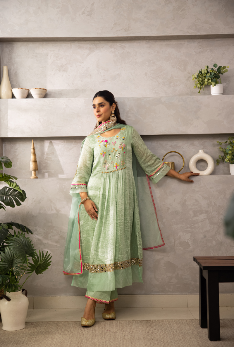 Aqua Resham Yoke Front Pleats Laado Kurta Set