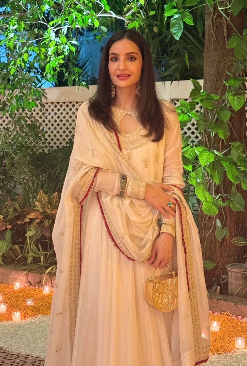 Sumaya dalmia in Ivory Kalidar Noorie Kurta Set