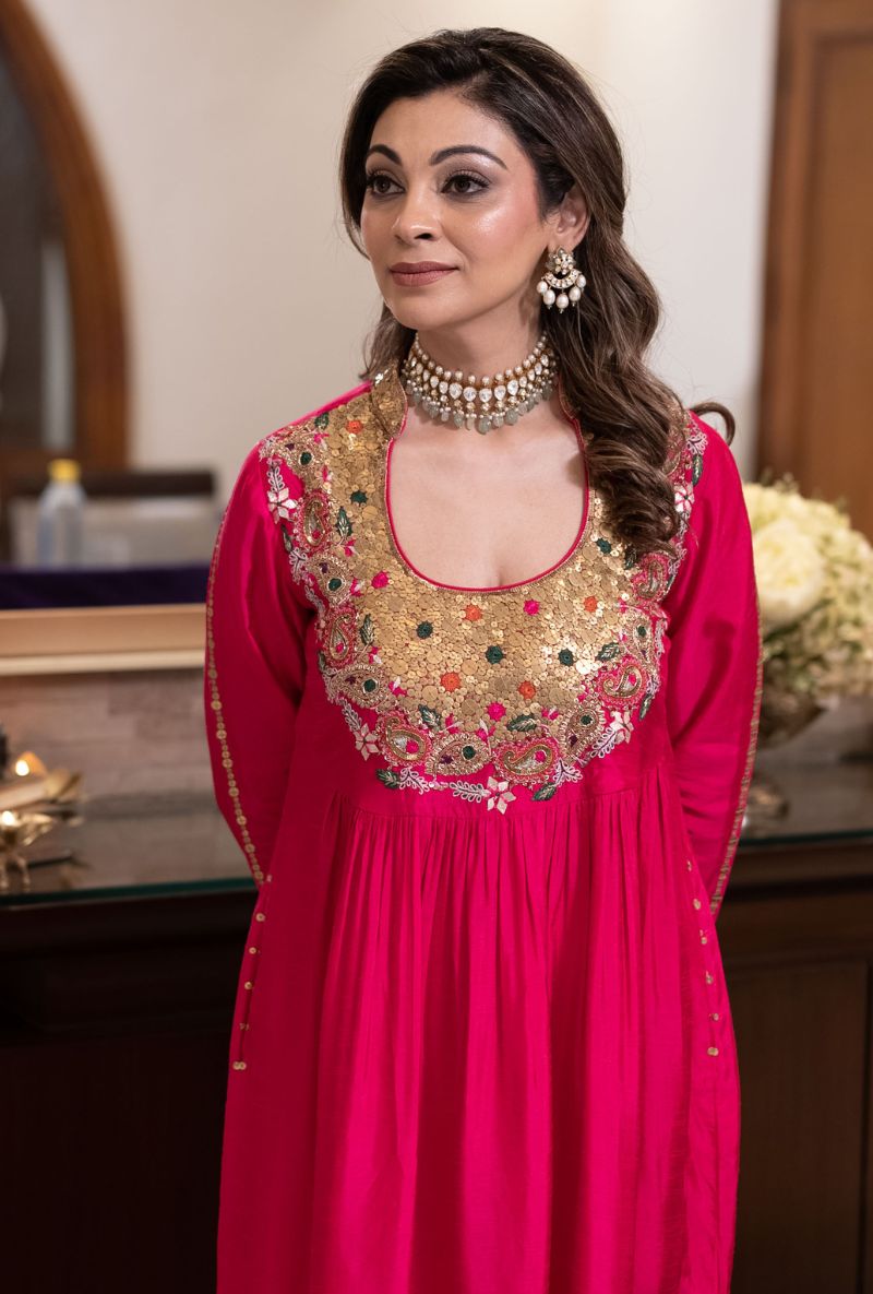 Meghna Nayyar in Pink Paisley Matka Adhira Kurta Set