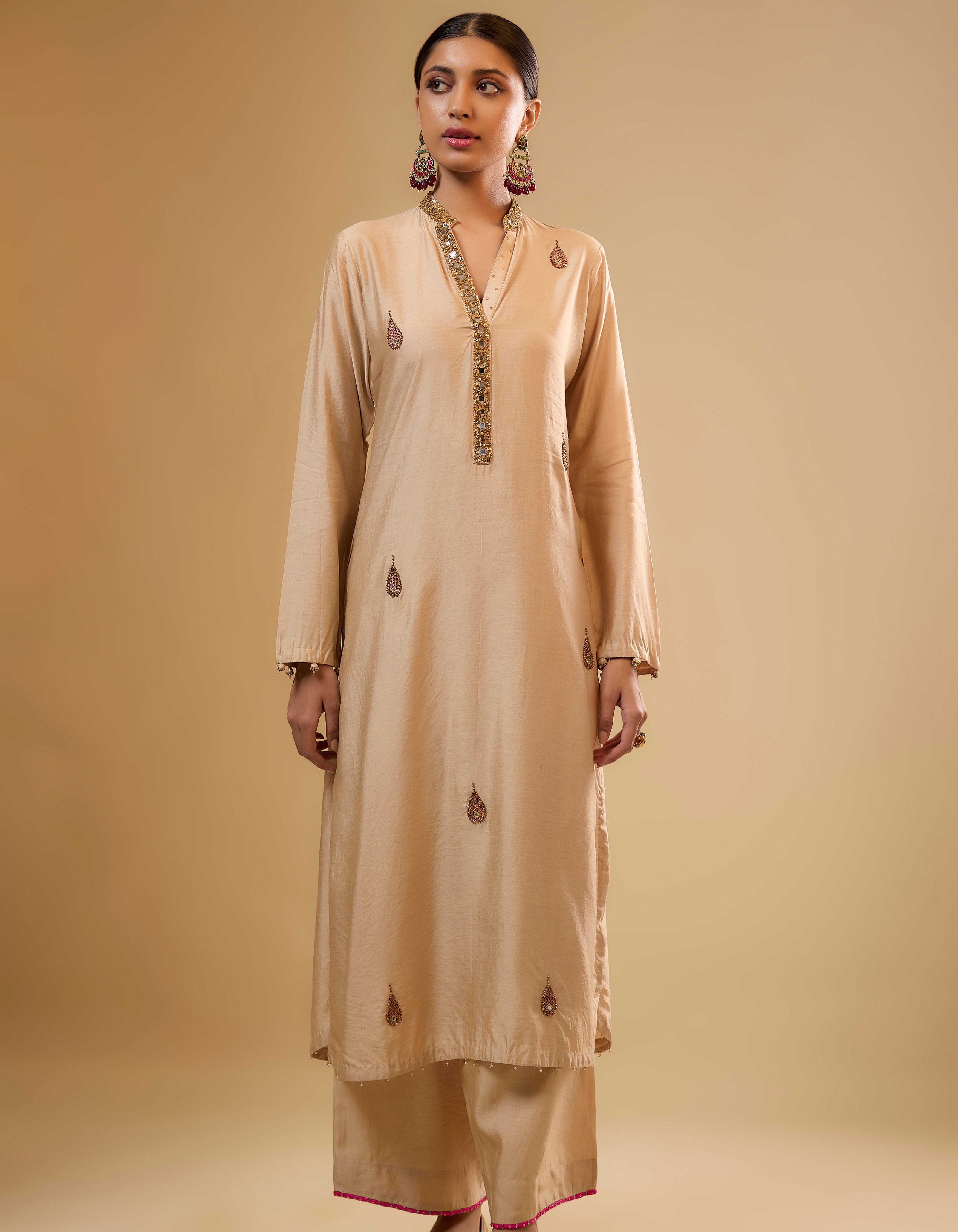 Ivory Applique Rani Kurta Set