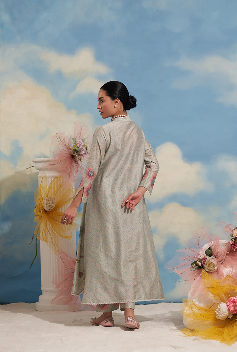 Ivory Mughal Phool Made In Heaven Kurta Set