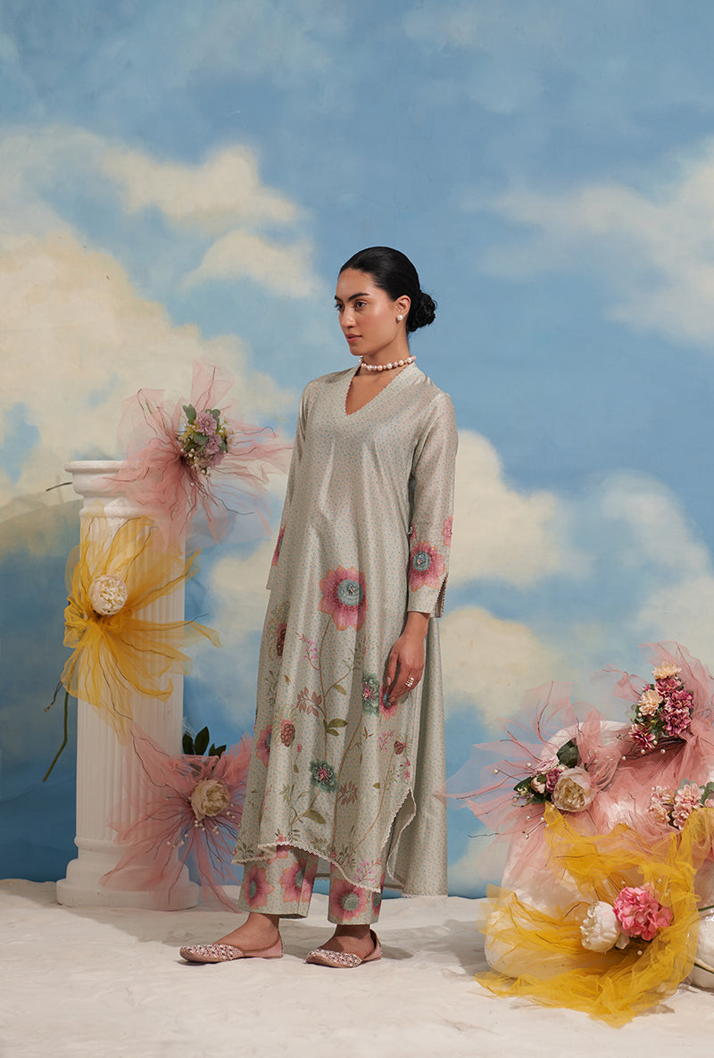 Ivory Mughal Phool Made In Heaven Kurta Set