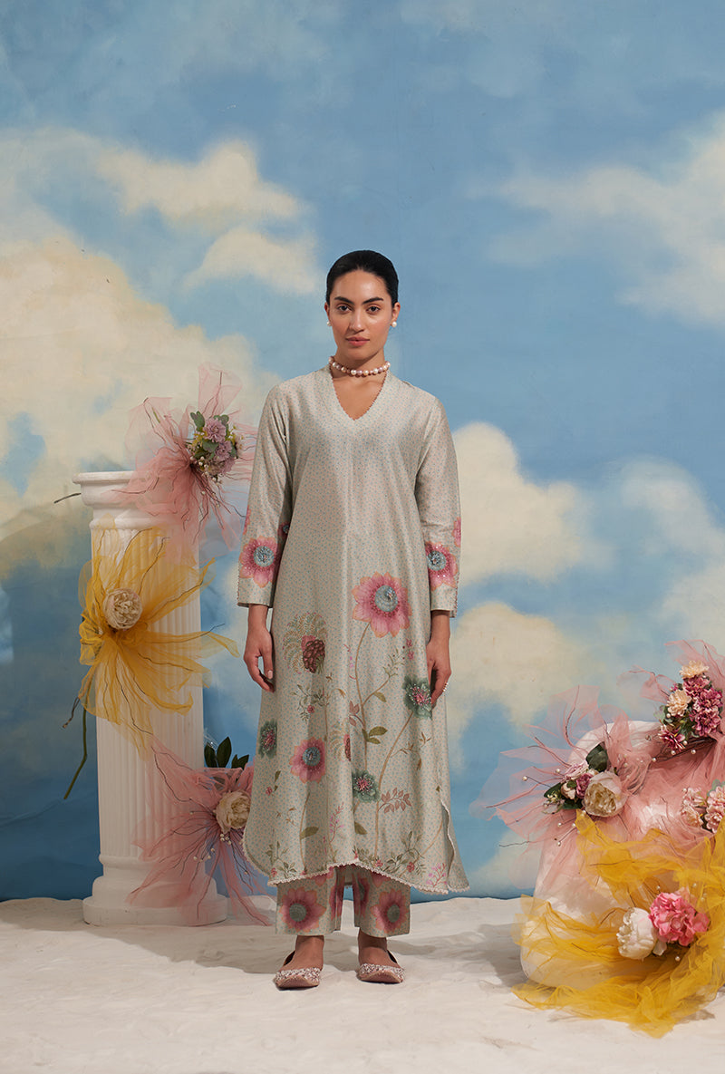 Ivory Mughal Phool Made In Heaven Kurta Set
