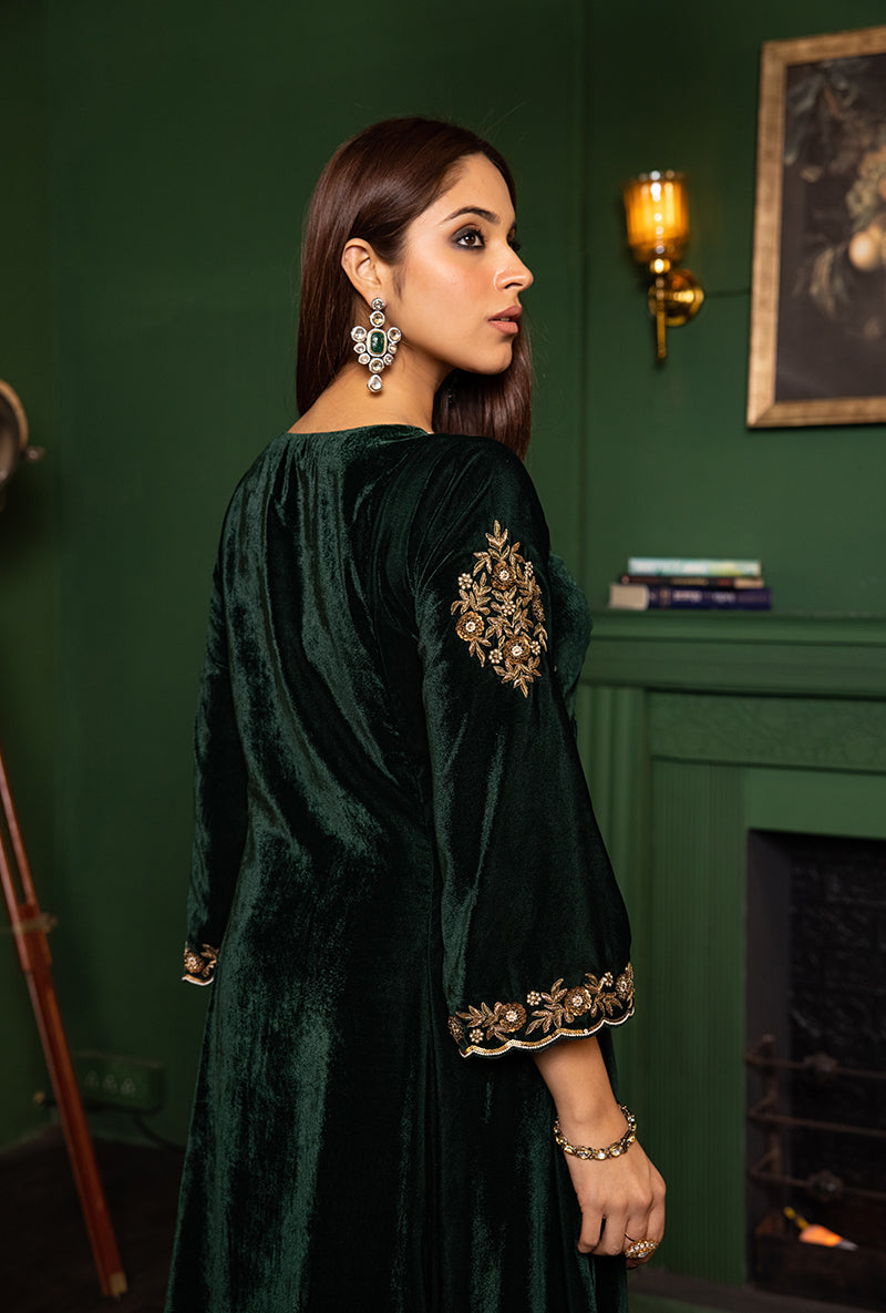 Bottle Green Velvet Empire Line Dastaan Kurta Set