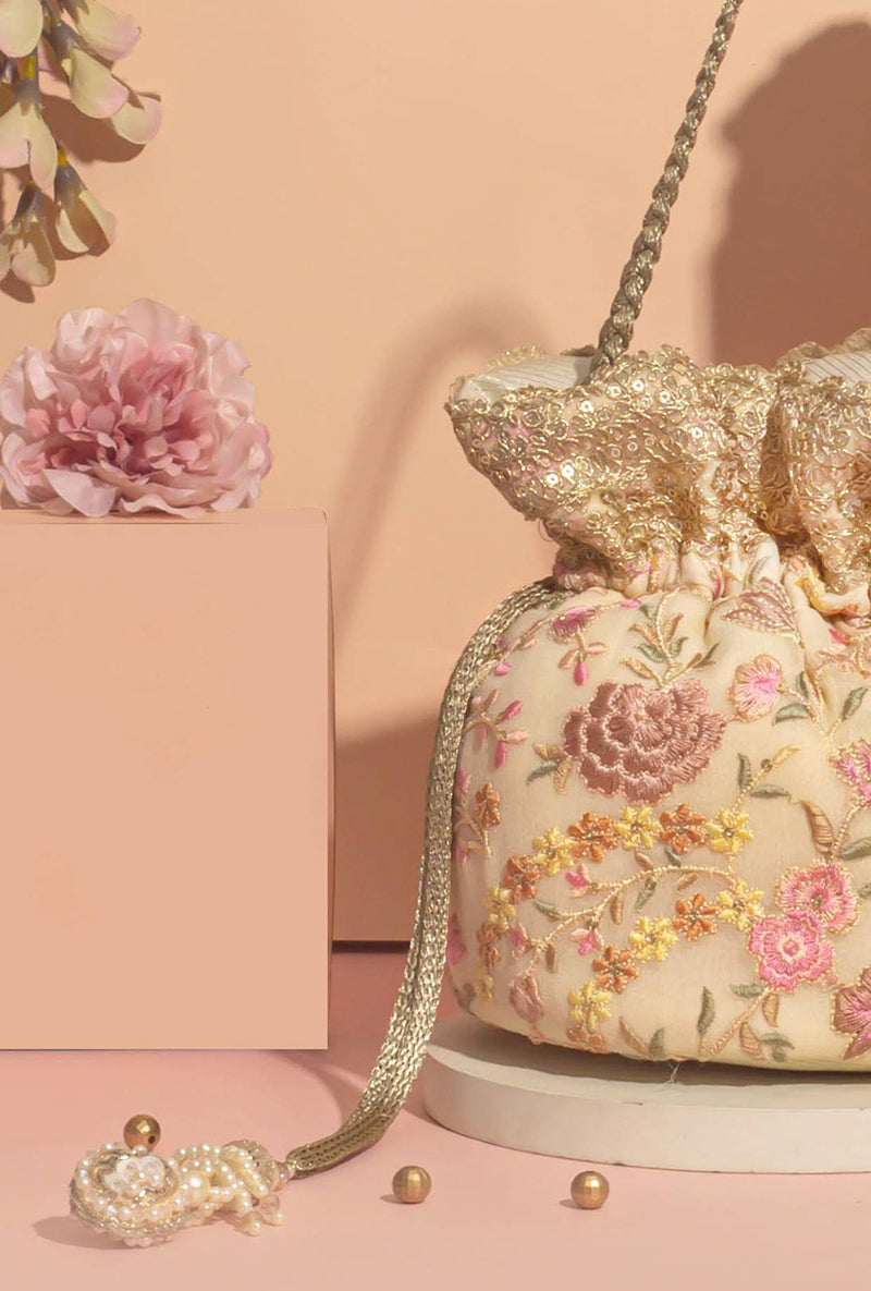 Heer Floral Embroidered Potli