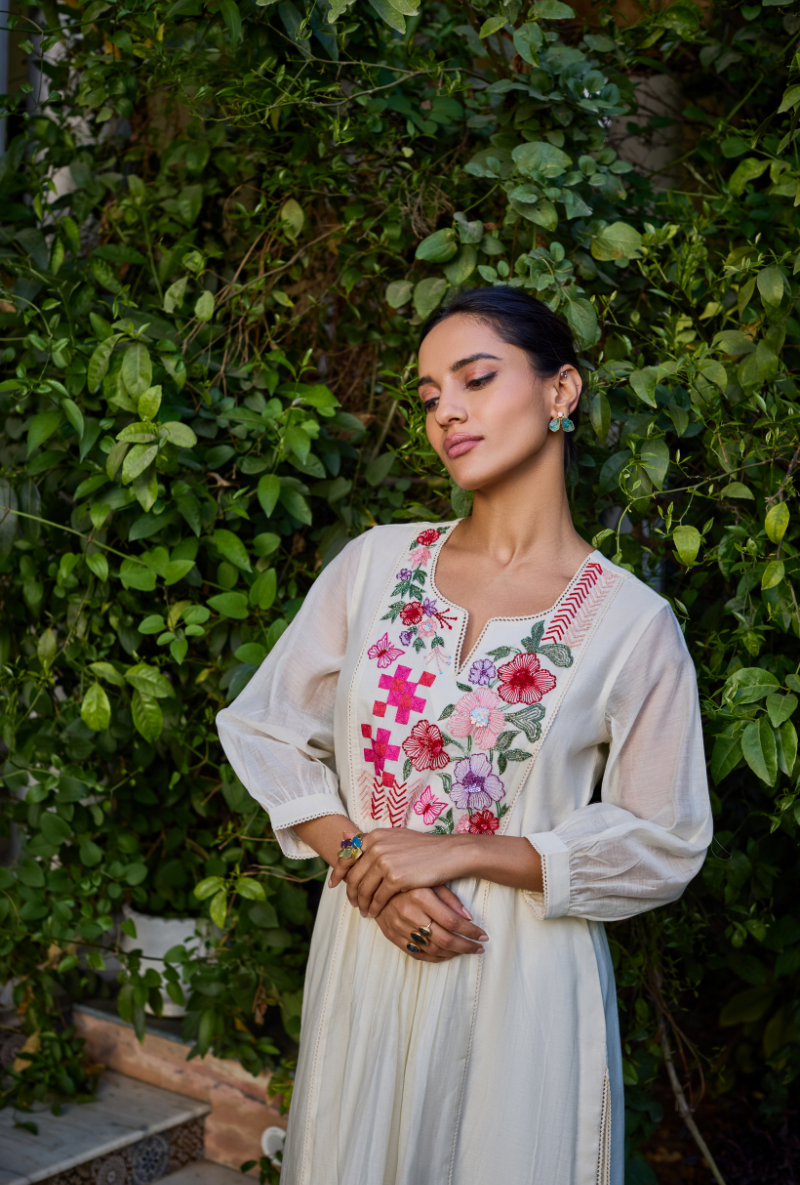 Ivory Hand Embroidered Yoke Anaardana Kurta Set