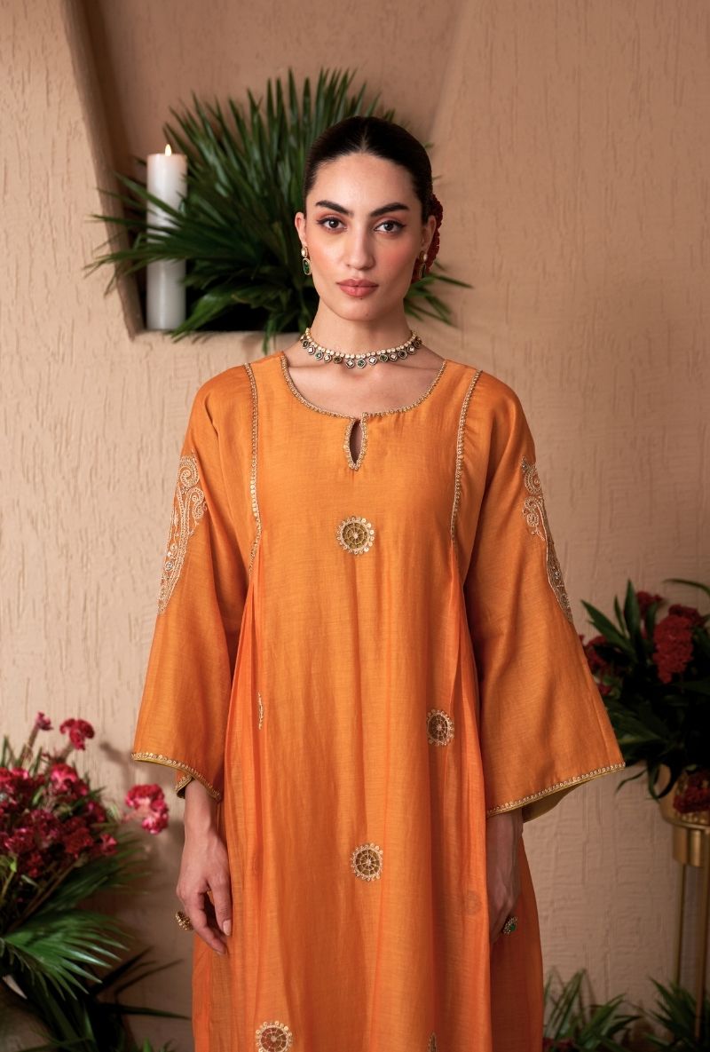 Orange Contrast Lining Square Sleeve Naveli Kurta Set