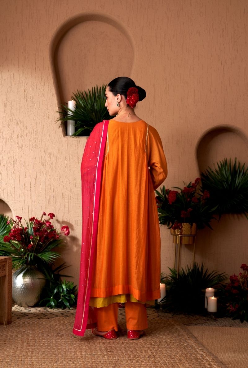 Orange Contrast Lining Square Sleeve Naveli Kurta Set