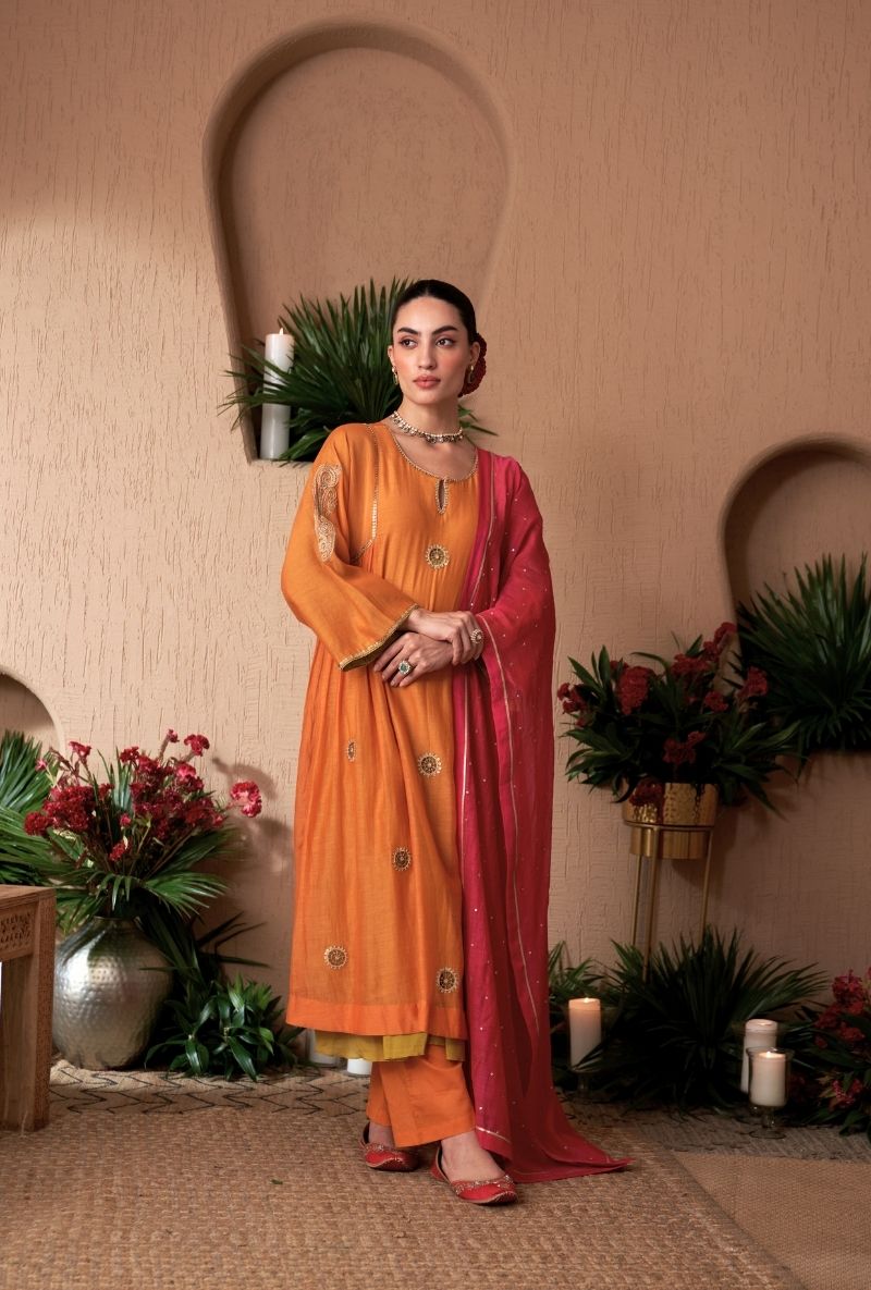 Orange Contrast Lining Square Sleeve Naveli Kurta Set