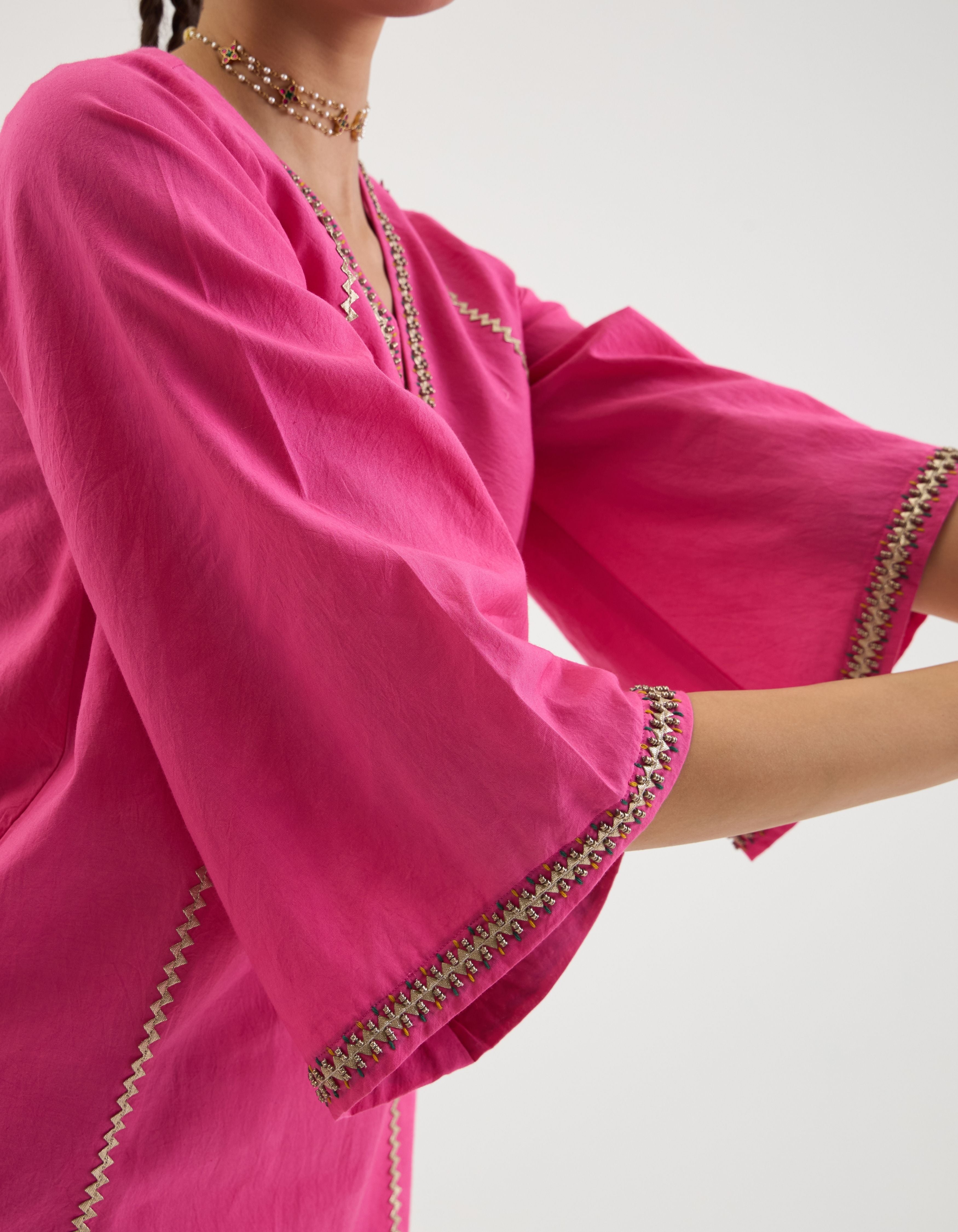 Rose Pink V-Neck Short Sukhi Kurta Set