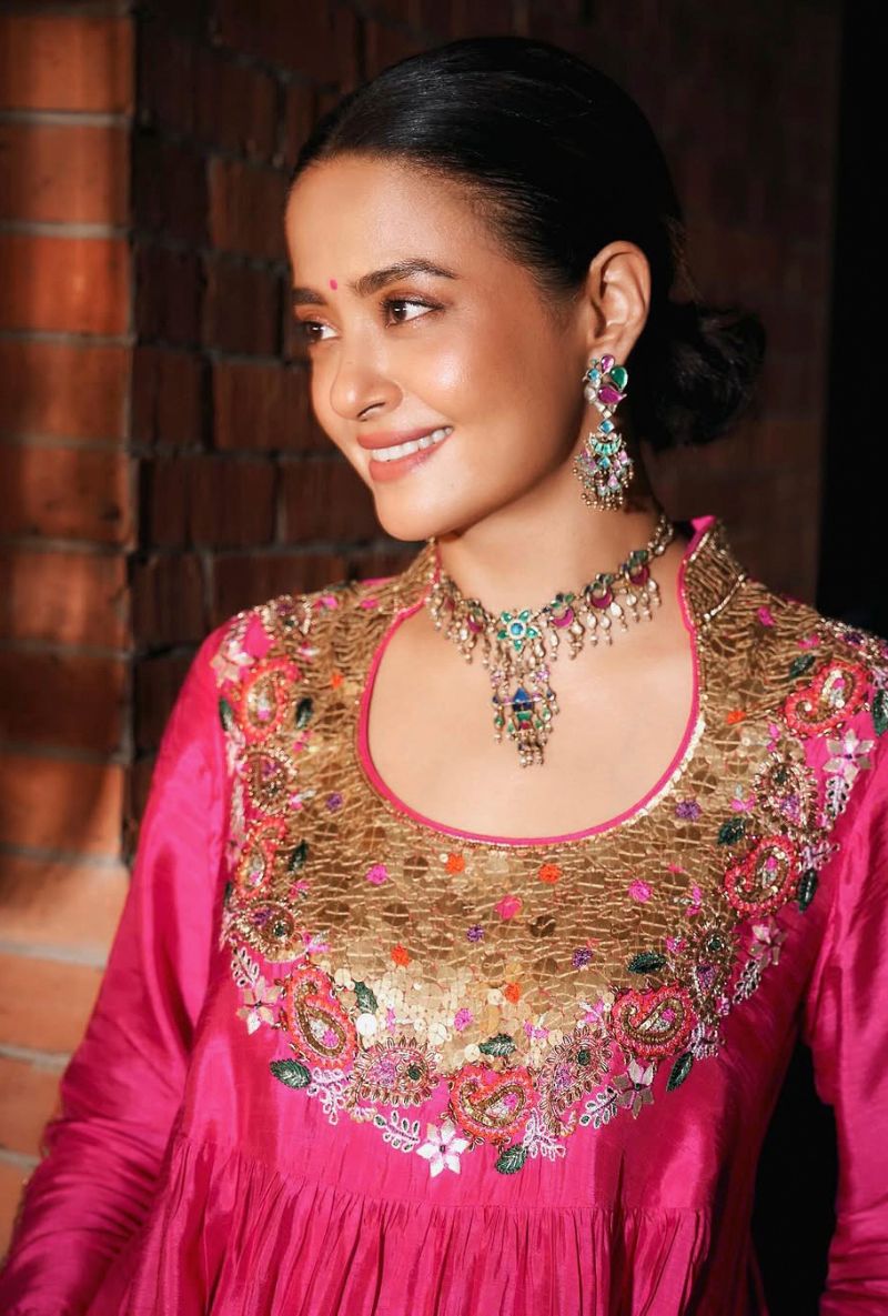 Surveen Chawla in Pink Paisley Matka Adhira Kurta Set – Misri By