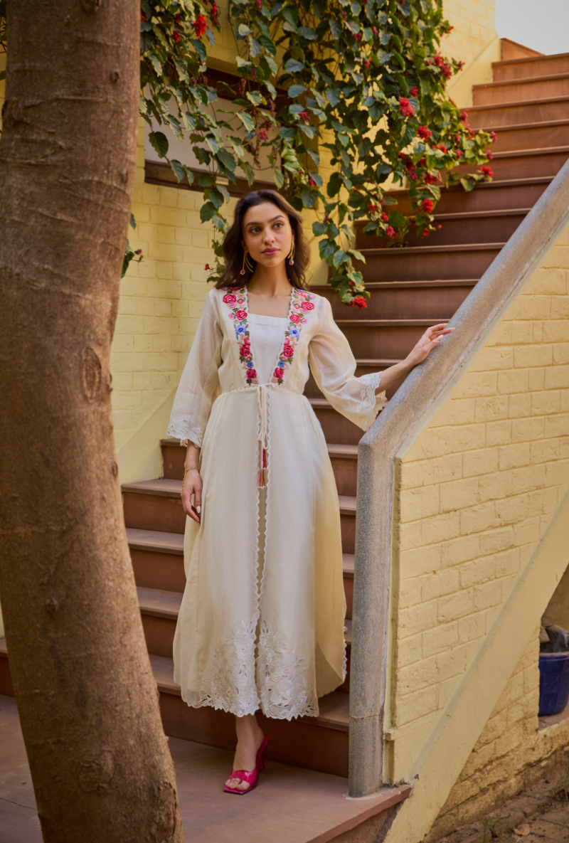 Ivory Cut Dana And Sequin Cape Anaardana Dress Set