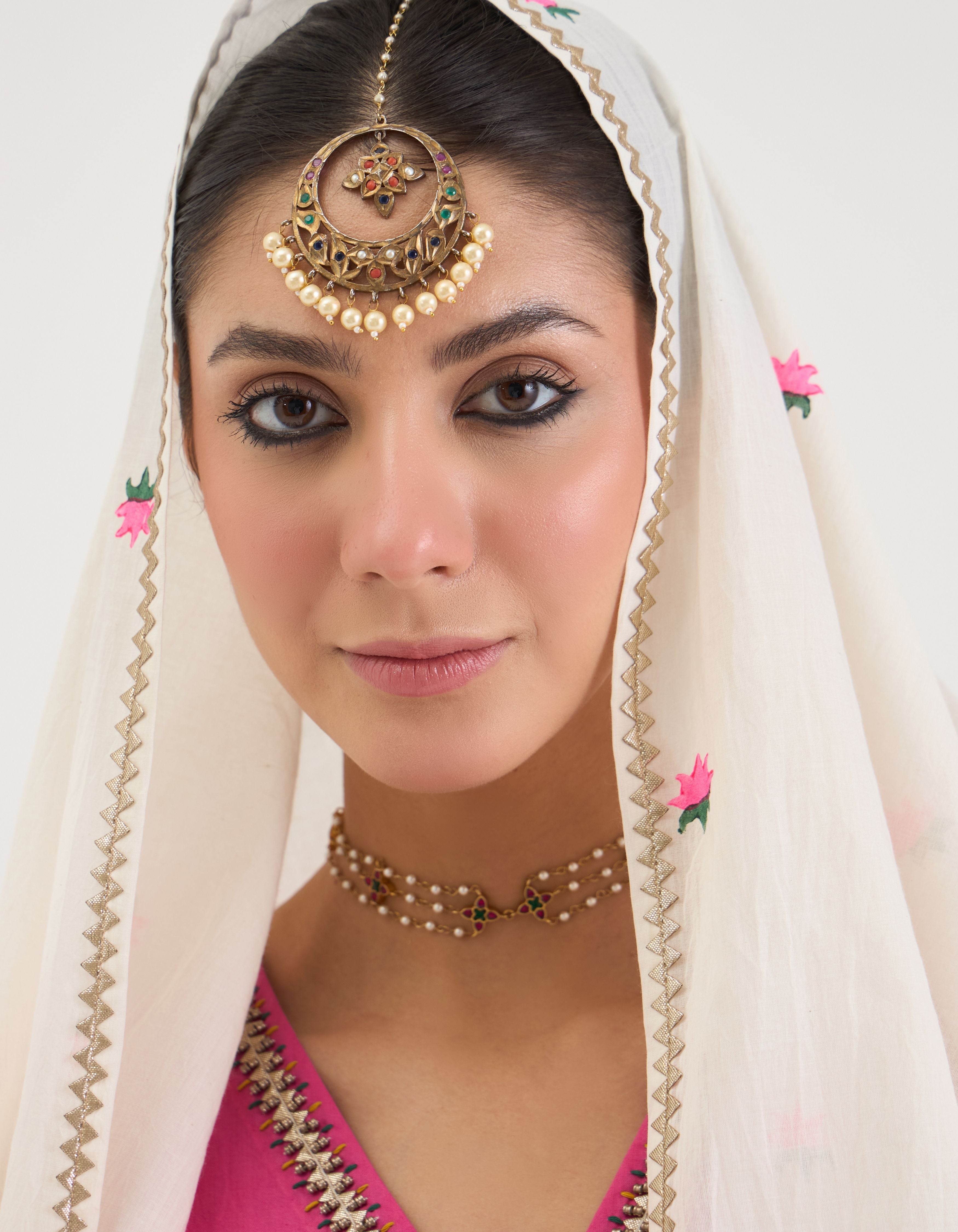 Rose Pink V-Neck Short Sukhi Kurta Set