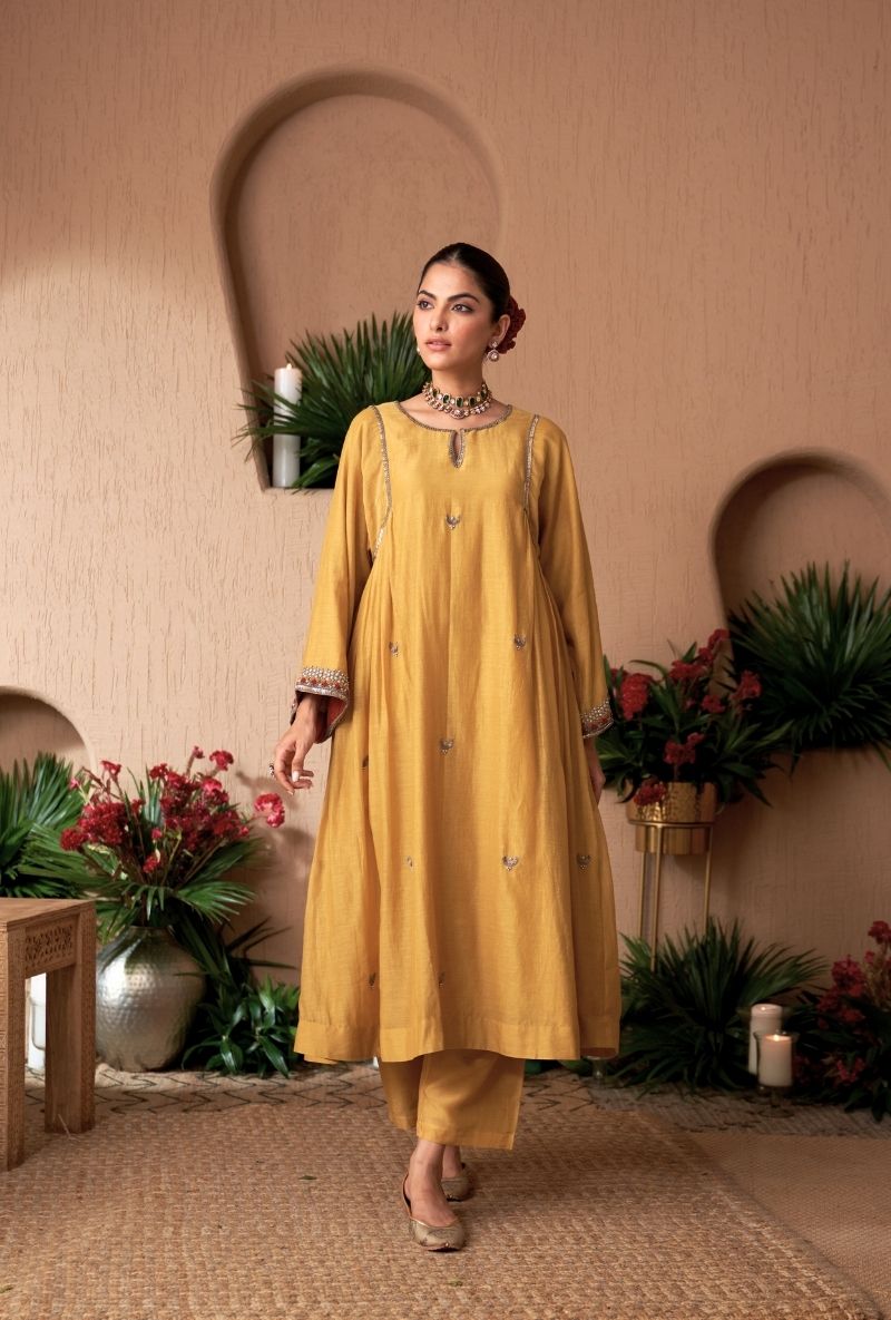 Mustard Square Sleeve Naveli Kurta Set