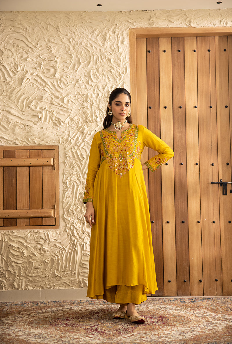 Yellow Mughal Yoke Masakali Kurta Set