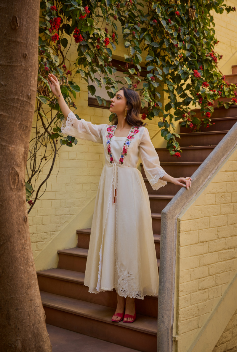 Ivory Cut Dana And Sequin Cape Anaardana Dress Set