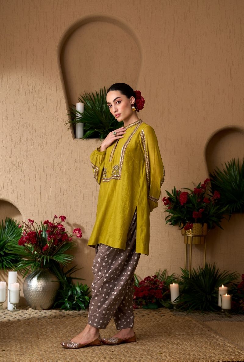 Green Bandhej Dhoti Naveli Kurta Set