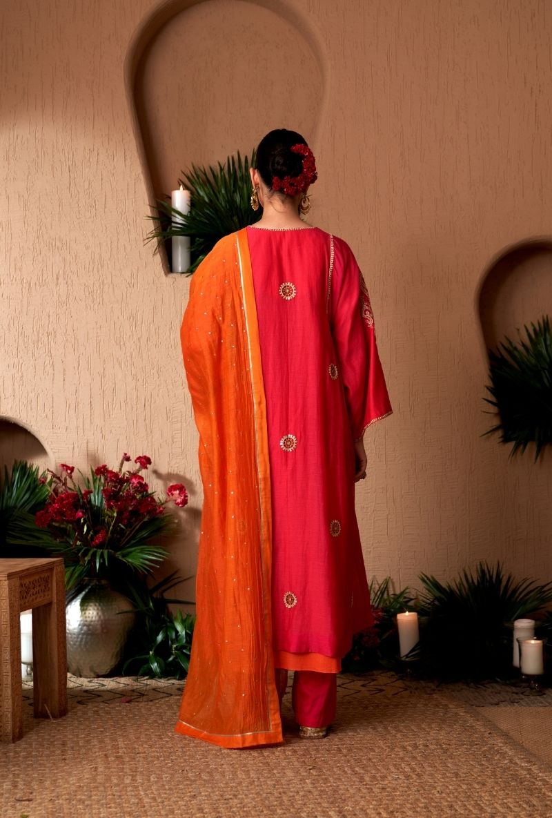 Rani Pink Contrast Lining Square Sleeve Naveli Kurta Set
