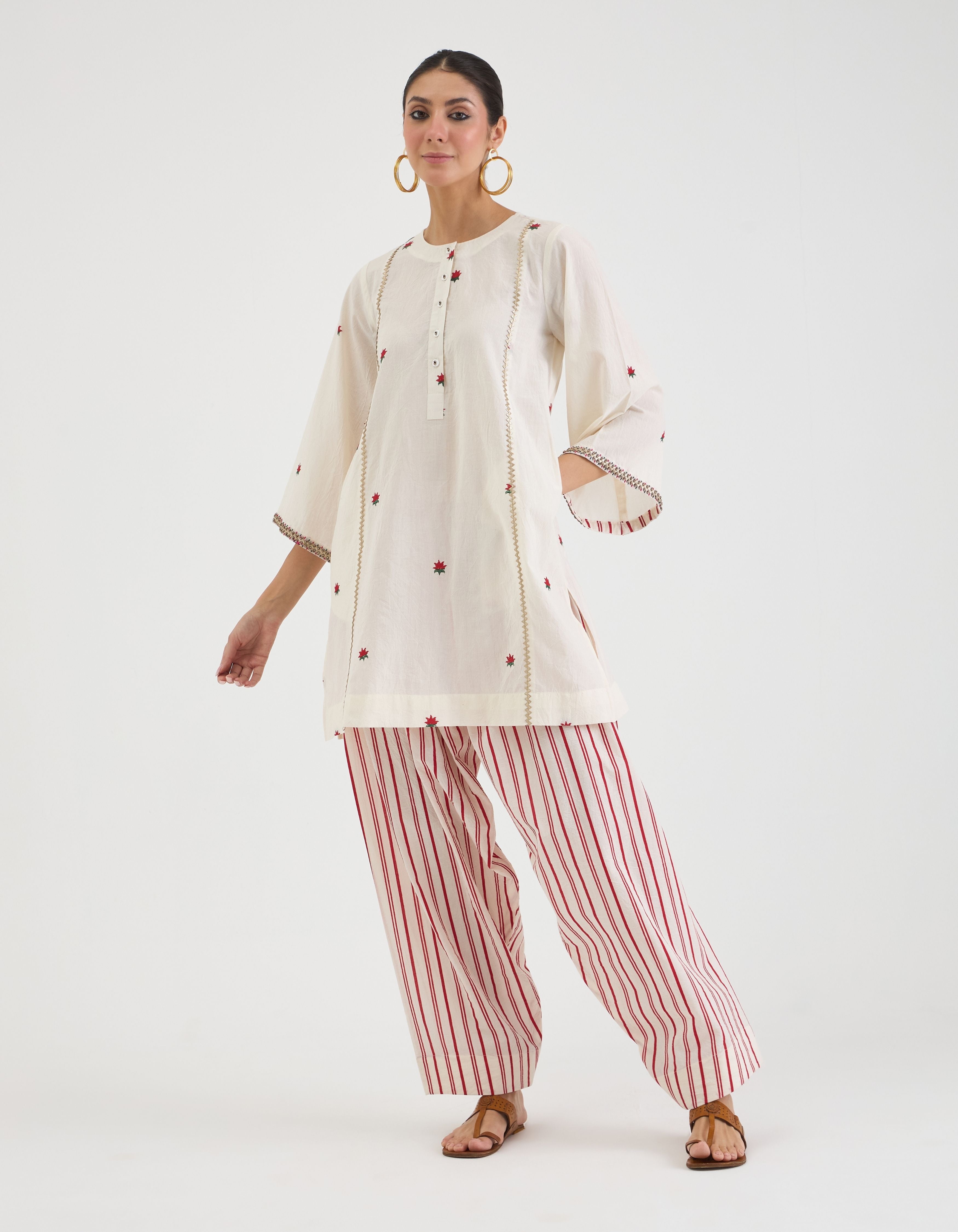 Off White Lotus And Stripe Print Sukhi Kurta Set