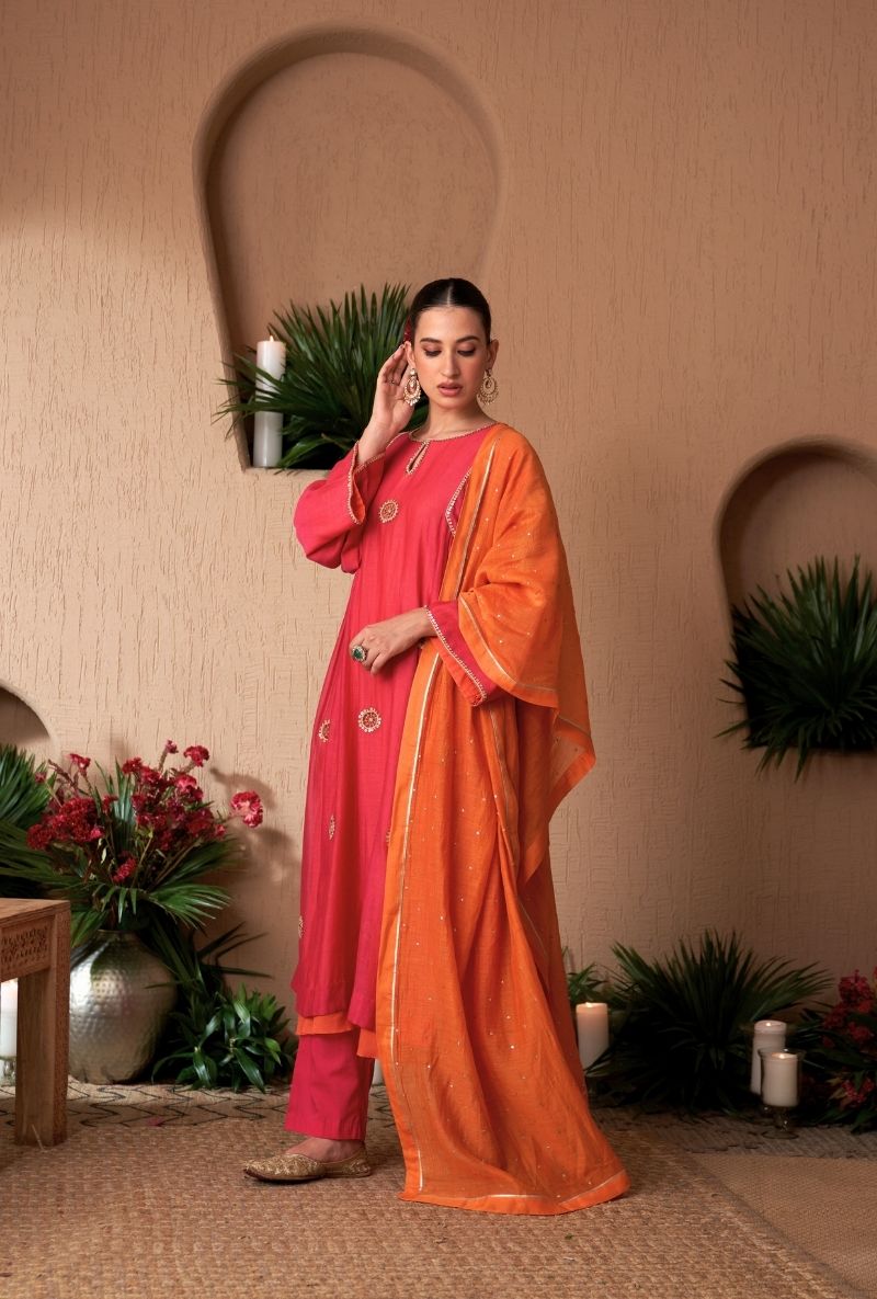 Rani Pink Contrast Lining Square Sleeve Naveli Kurta Set