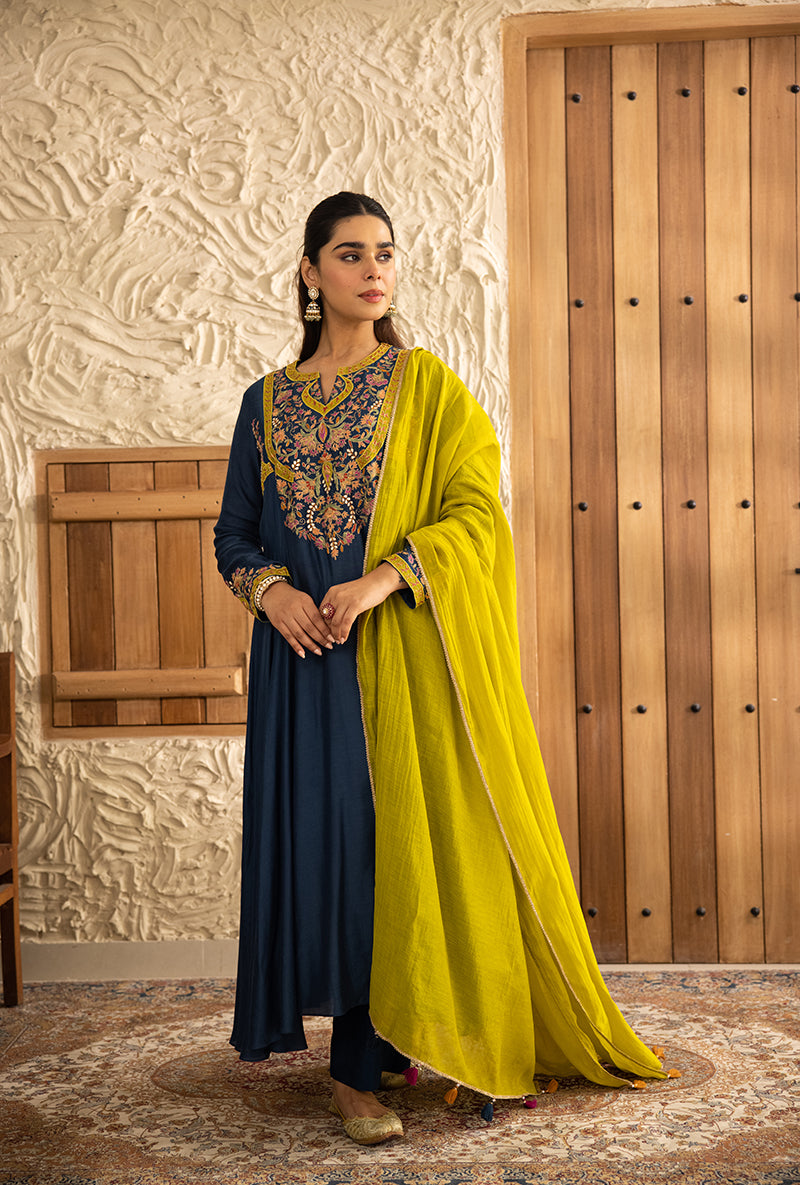 Blue Mughal Yoke Masakali Kurta Set