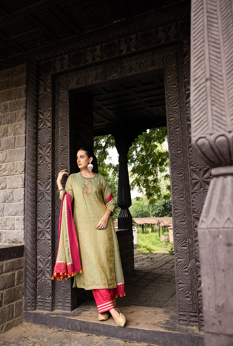 Pista Green Single Palm Motif Surmayi Kurta Set