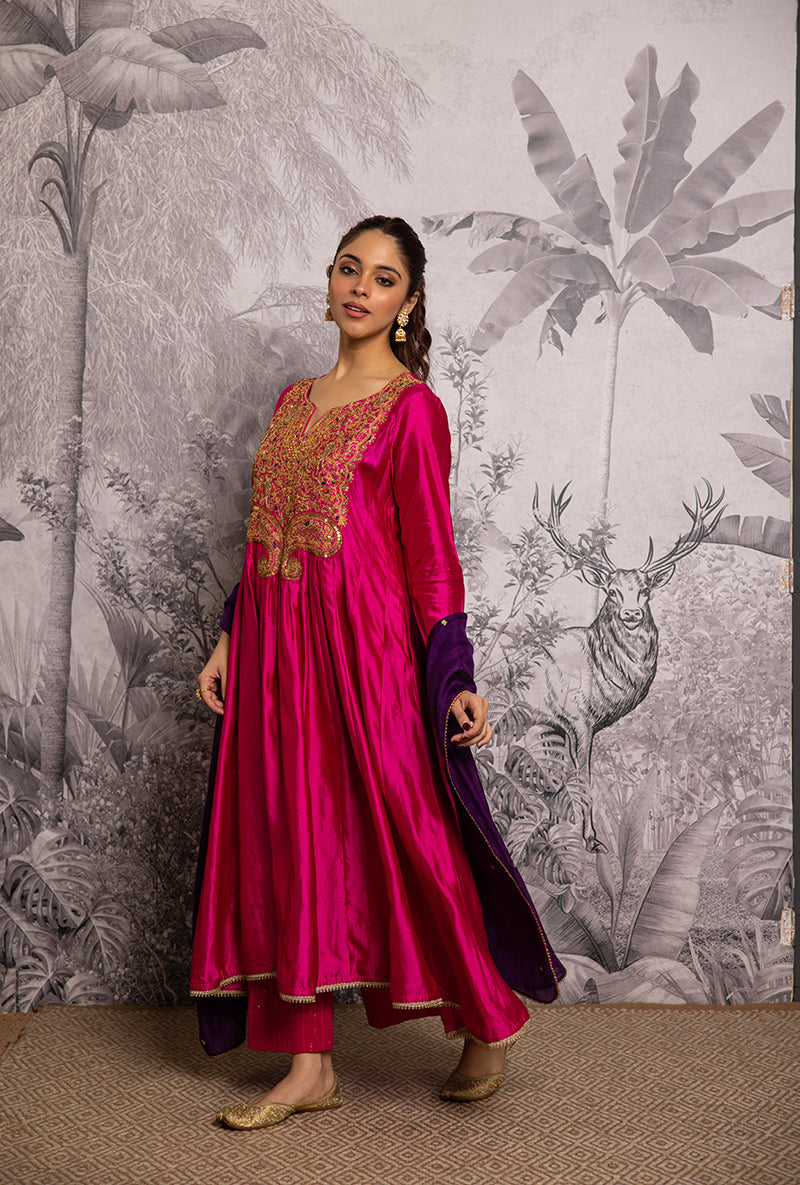 Rani Pink Bird Embroidered Shaheen Front Pleat Kurta Set