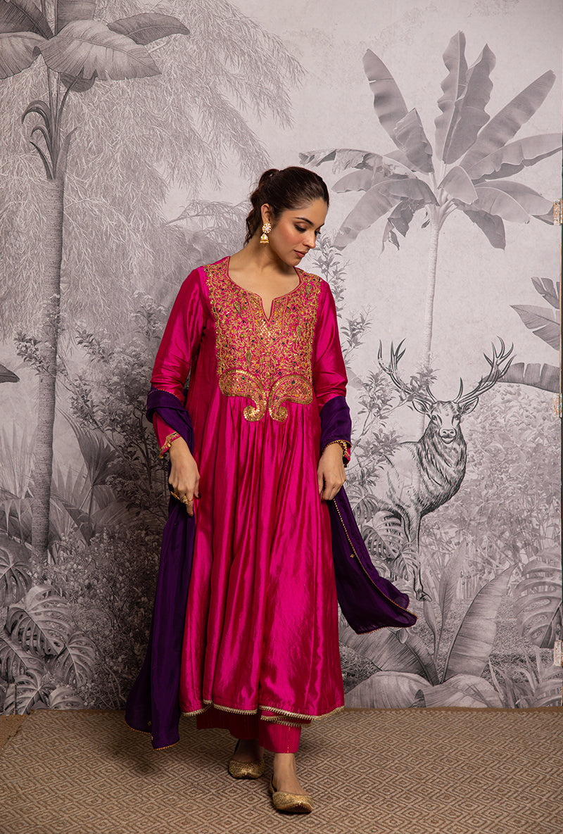 Rani Pink Bird Embroidered Shaheen Front Pleat Kurta Set