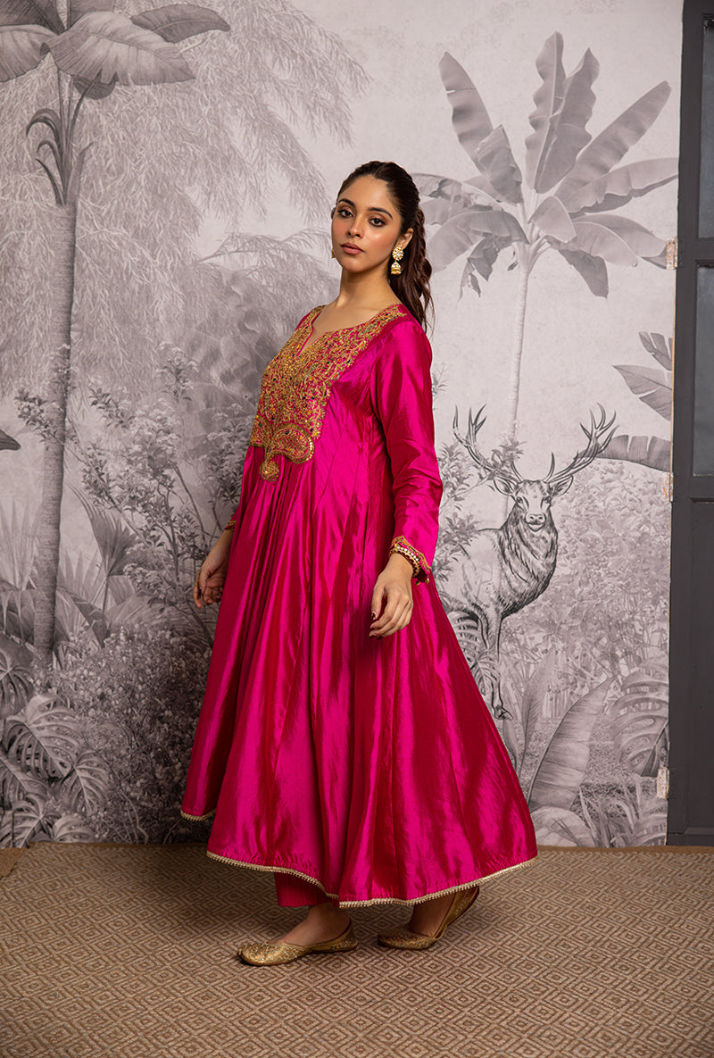 Rani Pink Bird Embroidered Shaheen Front Pleat Kurta Set