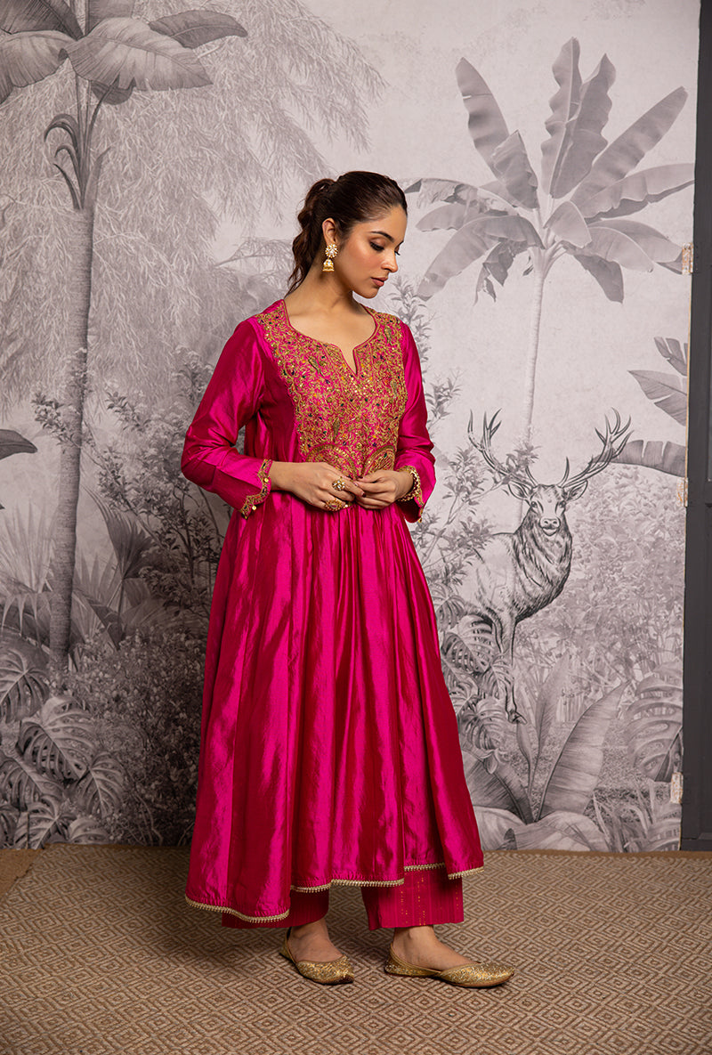 Rani Pink Bird Embroidered Shaheen Front Pleat Kurta Set