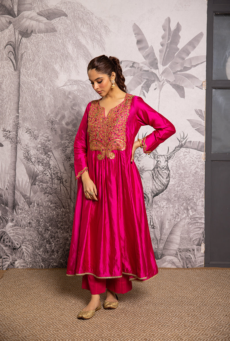 Rani Pink Bird Embroidered Shaheen Front Pleat Kurta Set