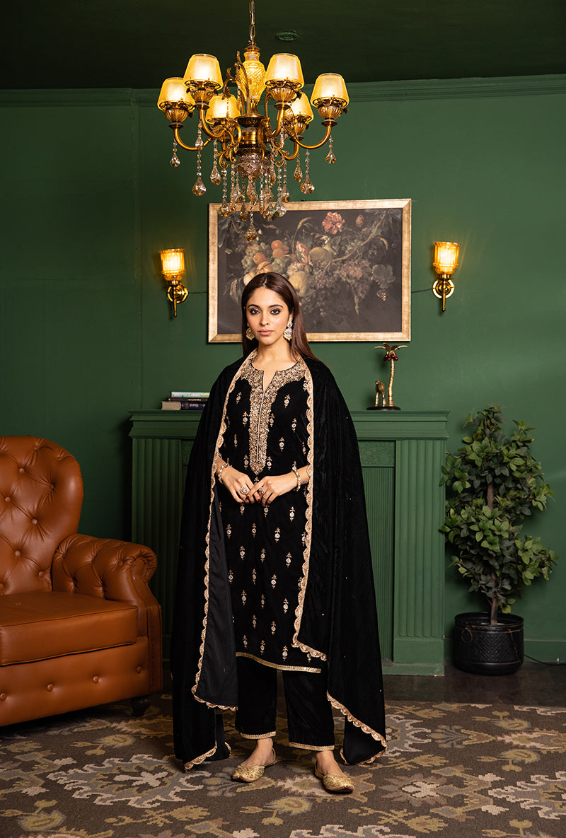 Black Velvet Heavy Neck And Butti Dastaan Kurta Set