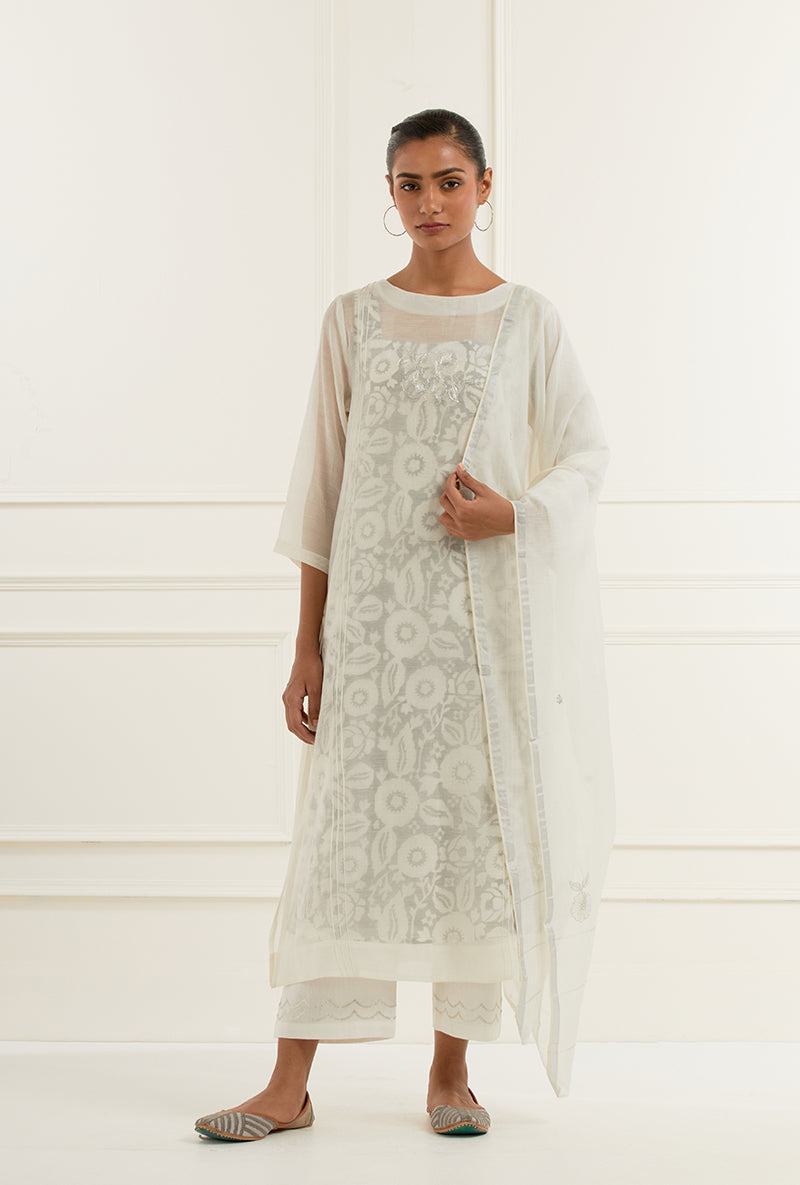 Off White Embroidered Pintuck Kurta With Printed Slip Sehar Kurta Set